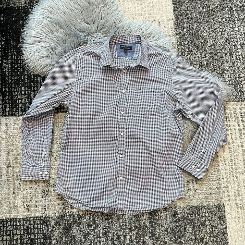 Banana Republic Soft Wash Tailored Slim Fit Work-wear Button Up Collared Size XL